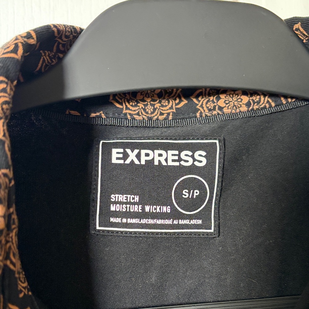 Express Men's Shirt with Black and Brown Floral Pattern - Picture 2 of 5
